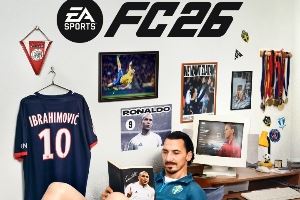 神还原！FC26终极版封面：伊布手捧偶像大罗的书，墙上贴大罗海报